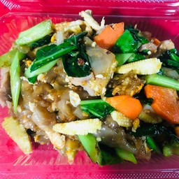 ผัดซีอิ้วหมู