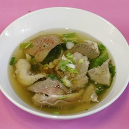 ก๊วยจับน้ำใส