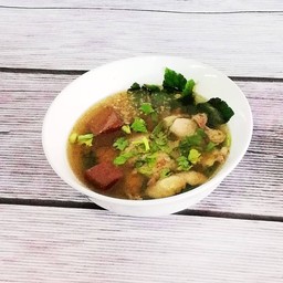 เกาเหลาเลือดหมู จิงจูฉ่าย