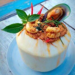 ห่อหมกมะพร้าวอ่อนทะเล