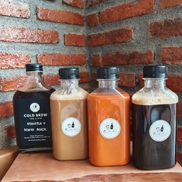 Promotion 4 ขวด (ไม่มีน้ำแข็ง+แก้วให้นะคะ)