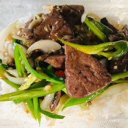 ข้าวราดผัดพริกสดตับ