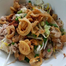ก๋วยเตี๋ยวหมู แห้ง (พิเศษ)