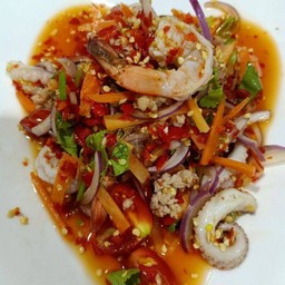 ยำวุ้นเส้นทะเล