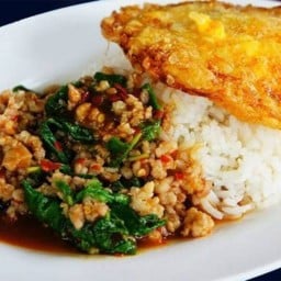 ร้านเจ้นุชอาหารตามสั่ง หนองเต่าดำ