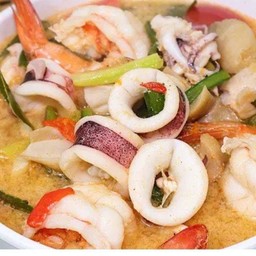 เจ้อ้ออาหารตามสั่ง ปากซอยเนินพลับหวาน