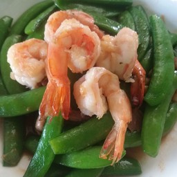 ผัดถั่วลันเตากุ้ง