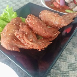 ปีกไก่ทอด