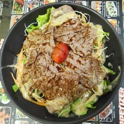 สลัดเนื้อวากิว