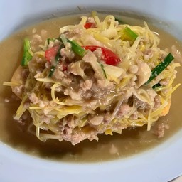 กุยช่ายขาวเต้าหู้ไข่หมูสับ
