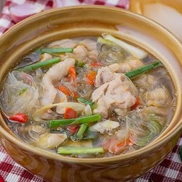 แกงไก่บ้านใส่วุ้นเส้น