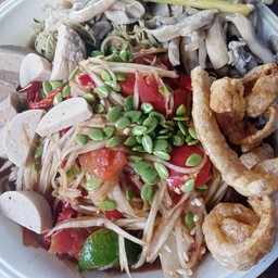 ส้มตำแม่รอล่า