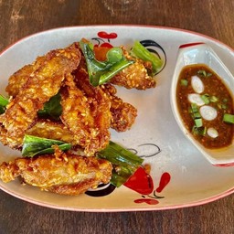 ปีกไก่ทอดสมุนไพร