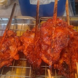 เนื้อสะโพกไก่แร่