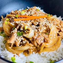 ข้าวหน้าเนื้อบุลโกกิ