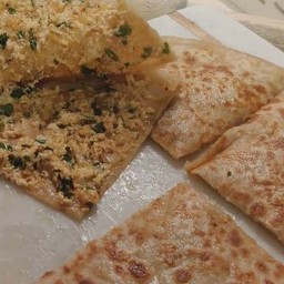 Paneer Parantha (ปานีร์ ปาราถะ)
