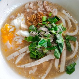 ก๋วยจั๊บญวน หมูยออุบล