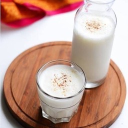 ลาซี่ (นมเปรี้ยวอินเดีย) (Sweet Lassi)