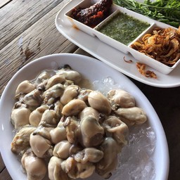 หอยนางรมทรงเครื่อง