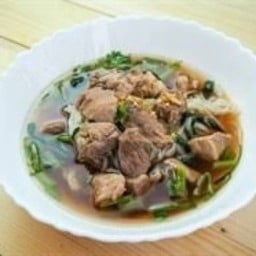 ก๋วยเตี๋ยวหมูน้ำตกbyแป้ว