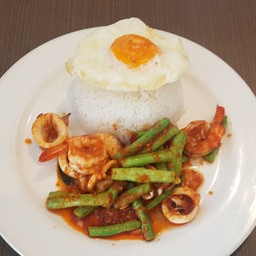 ข้าว-ผัดพริกแกง