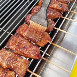 หมูปิ้งมาเฟีย สุขุมวิท 11