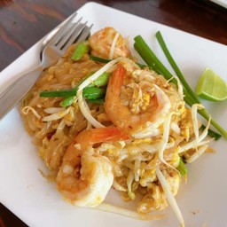 ผัดไทยกุ้งสด