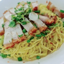 สหชัย ศาลายา บะหมี่เกี๊ยวปู หมูแดง