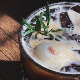 De Greasy | ดี กรีสซี่ | สาขาทาวน์อินทาวน์ ซ.10