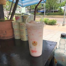 นมสดปีโป้ปั่น