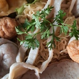 บะหมี่แคะน้ำใส