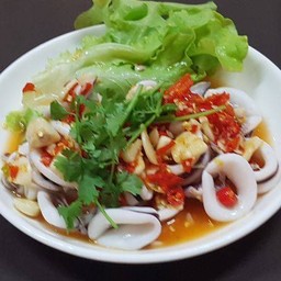 ปลาหมึกนึ่งมะนาว