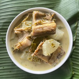 ต้มกะทิปลาเค็ม