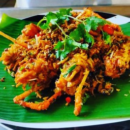 กุ้งทอดกระเทียมพริกไท