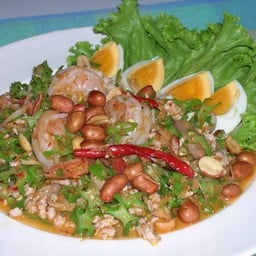 ยำถั่วพลู