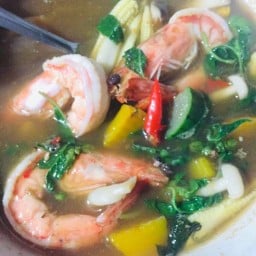 แกงเห็ดตามสั่งสมุนไพร