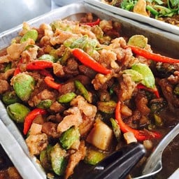 หมูผัดกะปิ