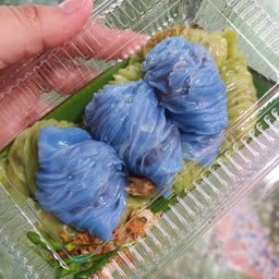 ข้าวเกรียบปากหม้อคุณหนุ่ย