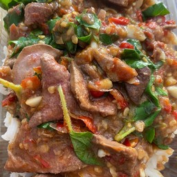 ข้าวกะเพราตับ