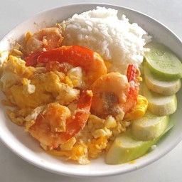 ข้าวไข่ขยี้กุ้ง