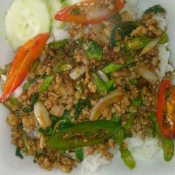 อาหารตามสั่งขยี้ใจยั่วๆจร้า ซอยตัน
