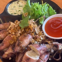 หมึกกะตอยไข่กระเทียม