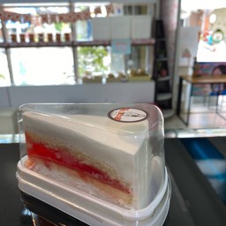 เค้กสตรอเบอร์รี่นมสด
