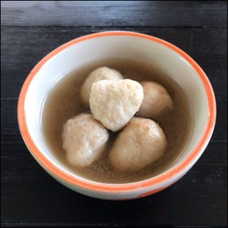 ลูกชิ้นหมูลวก