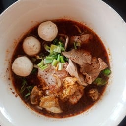 ก๋วยเตี๋ยวไก่มะระเต็มข้อ(สาขา1)