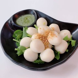 ลูกชิ้นปลาลวกจิ้ม