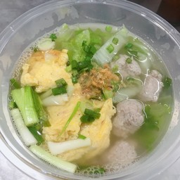 แกงจืดไข่น้ำหมูสับ ใส่ผักกาดขาว