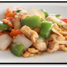 ไก่ผัดเม็ดมะม่วงหิมพานต์