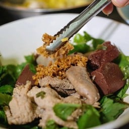 เกาหลาต้มเลือดหมู