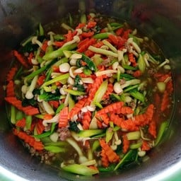 บุฟเฟ่ต์ ขนมจีน4ภาค+ข้าวราดแกง